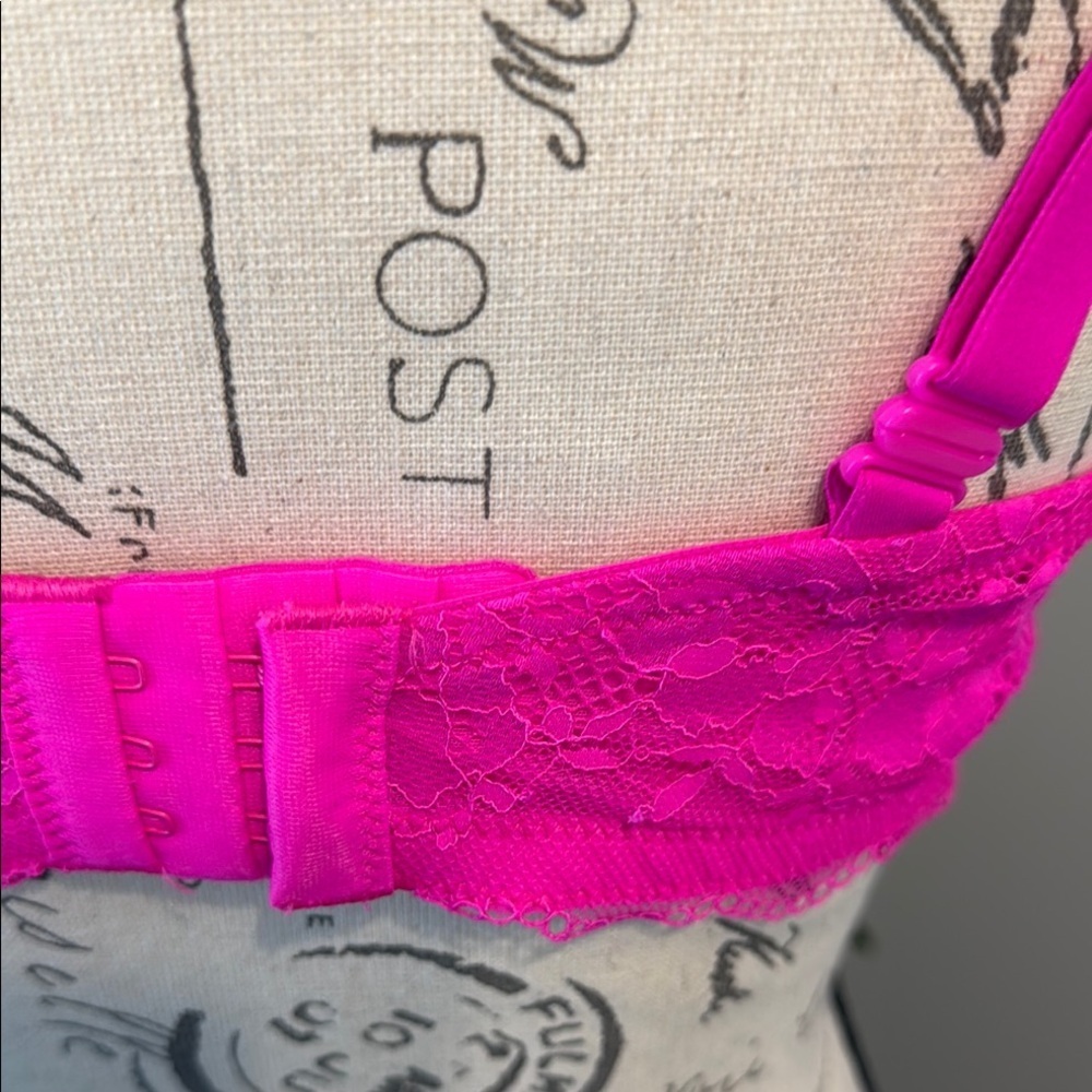 NWOT Victoria’s Secret Neon Pink Lace Underwire Bra - 38D - Picture 5 of 9